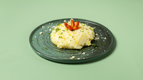 Χειροποίητος πουρές πατάτας με παρμεζάνα